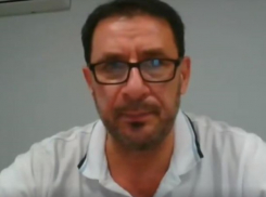Слово о врачах: «Мы незаметно стали обслуживающим персоналом и боимся даже друг друга»