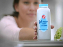 Рекордную компенсацию в 417 миллионов долларов обязали выплатить заболевшей женщине известную косметическую компанию 