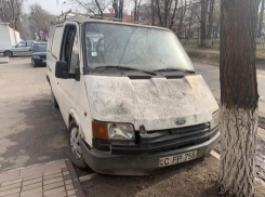 Брошенные в Кишиневе автомобили будут эвакуировать