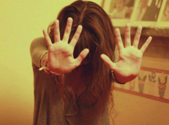 14-летняя девочка написала посмертную записку и ужасным способом ушла из жизни в Глодянах