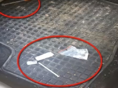 Столичный таксист употреблял наркотики в машине в рабочее время