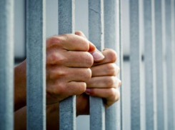 Гражданин Румынии принудил четырех молдаванок заниматься проституцией в Греции