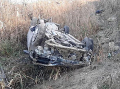 Под Кишиневом 18-летний лихач жестко перевернул на крышу Opel и бежал с места аварии