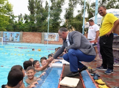Впервые в Молдове под патронатом президента пройдет международный чемпионат по водному поло 