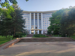 В Молдове еще на месяц собираются продлить ЧП