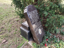 Вандалы осквернили могилу героя ВОВ