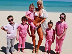 Резко похудевшая на 115 кг мать пятерых детей превратилась в секс-звезду соцсетей