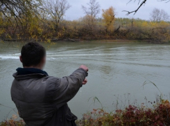 Ночные страсти на реке Прут: молодого контрабандиста из Молдовы задержали румынские пограничники
