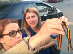 Слезную истерику молдаванок в Одессе из-за скандала с георгиевской лентой сняли на видео «нажившие врагов» радикалы