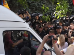 Наказания виновных в травмировании полицейских на акции протеста потребовали профсоюзы