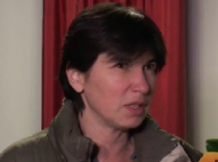 Молдавские пограничники накормили журналистку Зейналову конфетами и предложили съесть мамалыгу