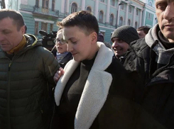 Надежду Савченко задержали в здании Верховной Рады и проводили на допрос в СБУ 