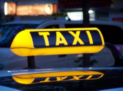 В Бельцах пассажирка рассчиталась с таксистом ударом ножа в грудь