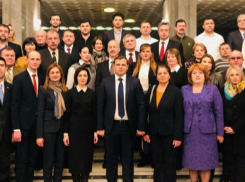 Блок ACUM распадаться не собирается