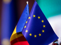 PAS начинает пропаганду в пользу референдума. Напечатаны сотни тысяч газет