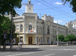 Киртоакэ в отъезде, вице-примары - за решеткой: в примэрии Кишинева некому проводить заседания