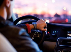 «Бессрочным» водительским правам в Молдове пришел срок: их необходимо заменить