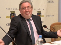 Нистор Грозаву признал, что Дорин Киртоакэ по факту остается генпримаром