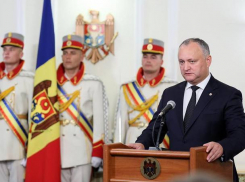 Президент вручил почетные награды гражданам страны и зарубежным деятелям науки, дипломатии и журналистики