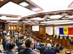 Депутаты навсегда простились и почтили минутой молчания либералов, покинувших парламент 