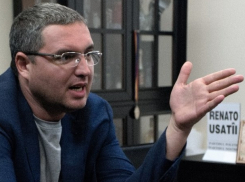 Суд велел Усатому извиниться перед Додоном