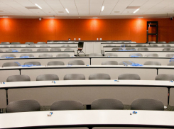 В Одессе закрыли вузы: нет отопления и качественного света