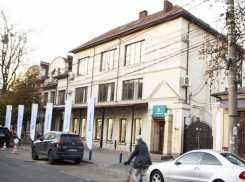 Уродство исторического центра Кишинева: облик старинных зданий с разницей в 10 лет