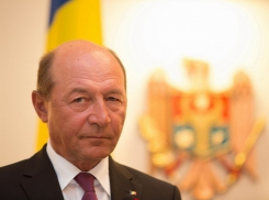 Бэсеску уже готовит документы для возвращения гражданства Молдовы