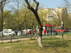 На Буюканах покупатели горой встали на защиту эвакуируемого киоска, случился скандал