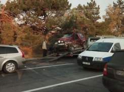 Четыре человека пострадали в жутком ДТП на севере Кишинева и попали на видео