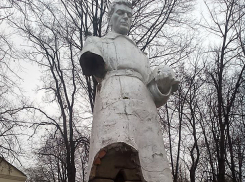 Памятник героям-красноармейцам цинично раскурочили в Кировограде 