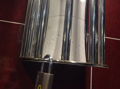 Оригинальной защитой от грабителей насмешили посетителей кафе в Кишиневе