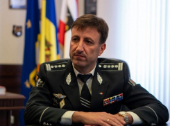 Чернэуцану: Для сохранения профессионалов зарплата полицейских должна достигать 35 000 леев