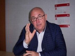 Известный политической аналитик считает, что молдаване стали заложниками «реваншизма двух партий»