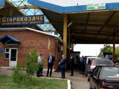 Огромные очереди образовались на молдо-украинской границе из желающих отдохнуть на Черном море