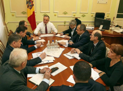 Игорь Додон потребовал от правительства срочно предоставить информацию о контракте с американской компанией, предусматривающем сдачу 40% территории РМ в концессию   