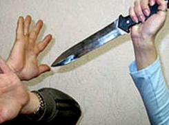 Разъяренная женщина набросилась с ножом на любовника в Рыбнице