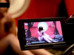 Порно-чат в Кишиневе: арестованы двое 25-летних мужчин, устраивавших трансляции для любителей «клубнички»