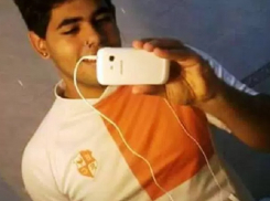 Регбист погиб во время матча после сильного удара коленом в грудь