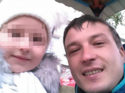 Миллионы рублей заработал на фотографии «смертельно больной» девочки из Молдовы аферист