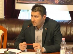 Нянечки забастовали: от правительства Молдовы потребовали резкого увеличения зарплат медперсоналу