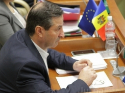 Аномалию в деятельности депутата ЛДПМ Григоре Козака и его жены обнаружили фининспекторы 