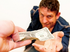 Мошенники обманули жителей Приднестровья на ремонте, свадьбе и теленке