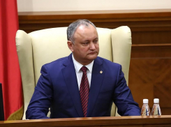 Президент РМ присутствует на заседании парламента 