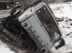 КамАЗ рухнул с моста вблизи Хынчешт