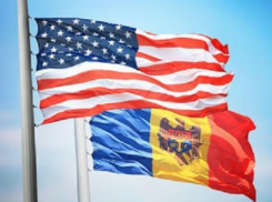 Игорь Додон и Зинаида Гречаный поздравили руководство и народ США с Днем независимости