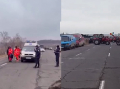 Из-за протестов фермеров застряла машина скорой помощи: медики ехали к человеку с сердечным приступом