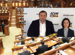 Валериу Мунтяну видит положительным разделение блока ACUM на две парламентские фракции