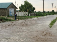 Короткий летний дождь затопил Страшенский район и оставил без света три села