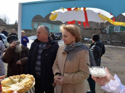 Зинаида Гречаный приняла участие в праздновании Масленицы в селе Кунича